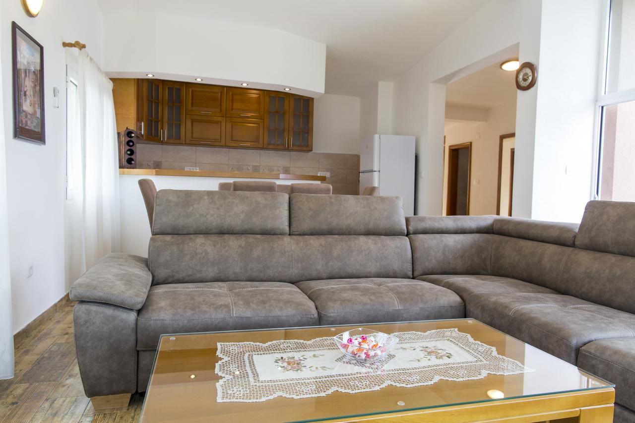 Lux Apartments Fabris Kotor Zewnętrze zdjęcie