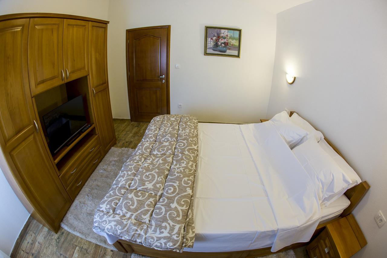 Lux Apartments Fabris Kotor Zewnętrze zdjęcie